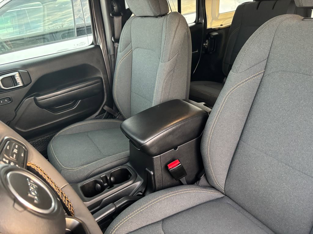 Used 2024 Jeep Wrangler Sport S image 20