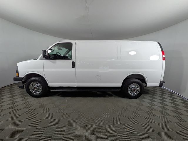 Used 2025 GMC Savana 2500 w/ Driver Convenience Package RWD image 15