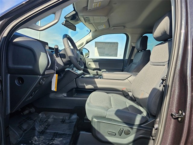 New 2025 Ford Expedition Active image 11