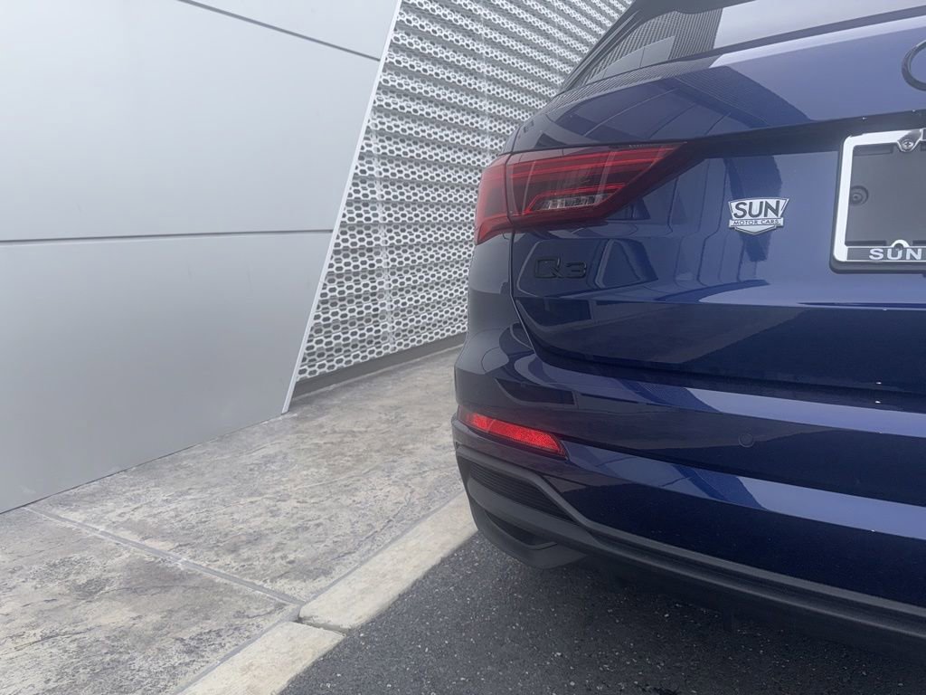 Used 2025 Audi Q3 2.0T Premium Plus w/ Premium Plus Package image 15
