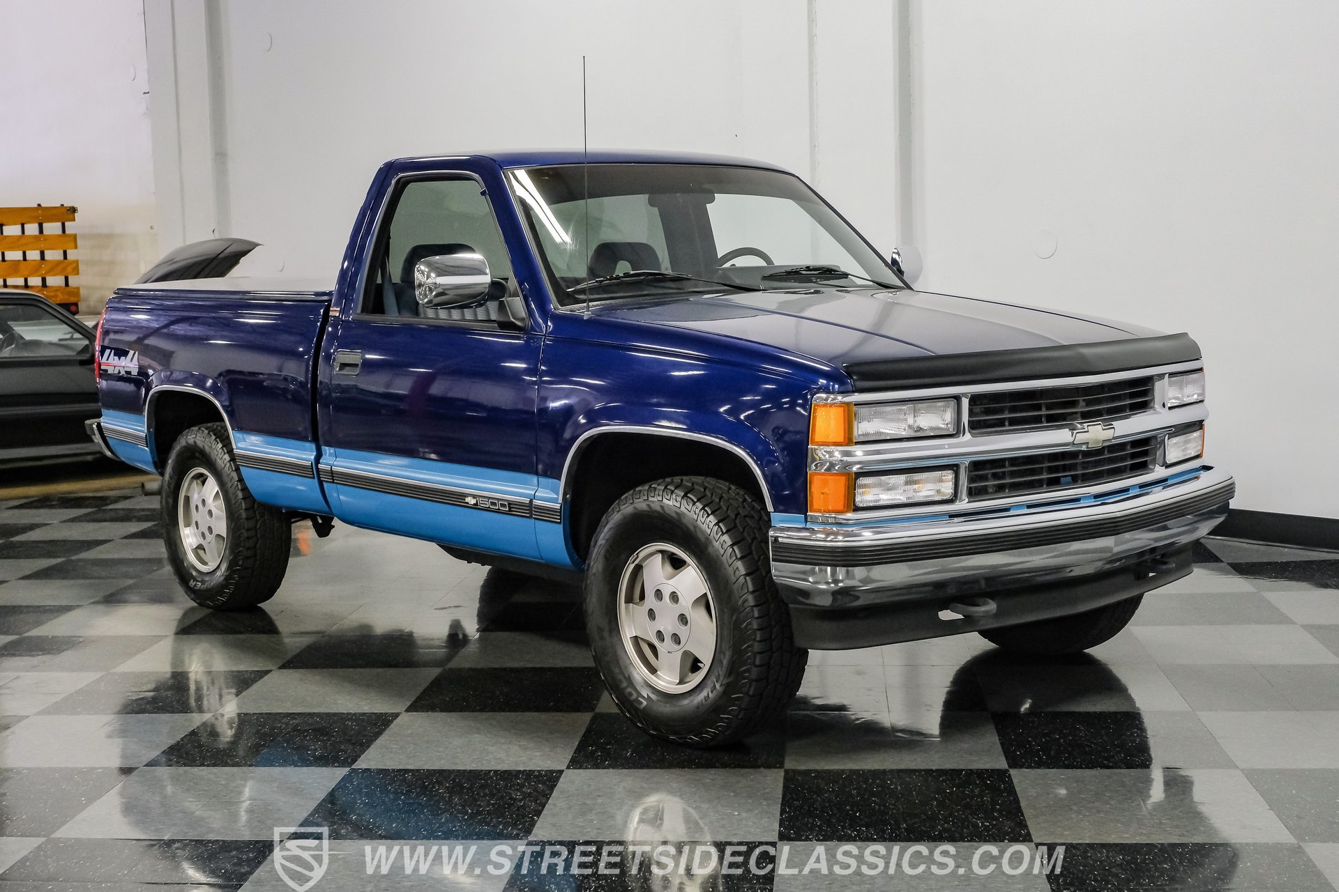Used 1994 Chevrolet Silverado 1500 4x4 Regular Cab image 16