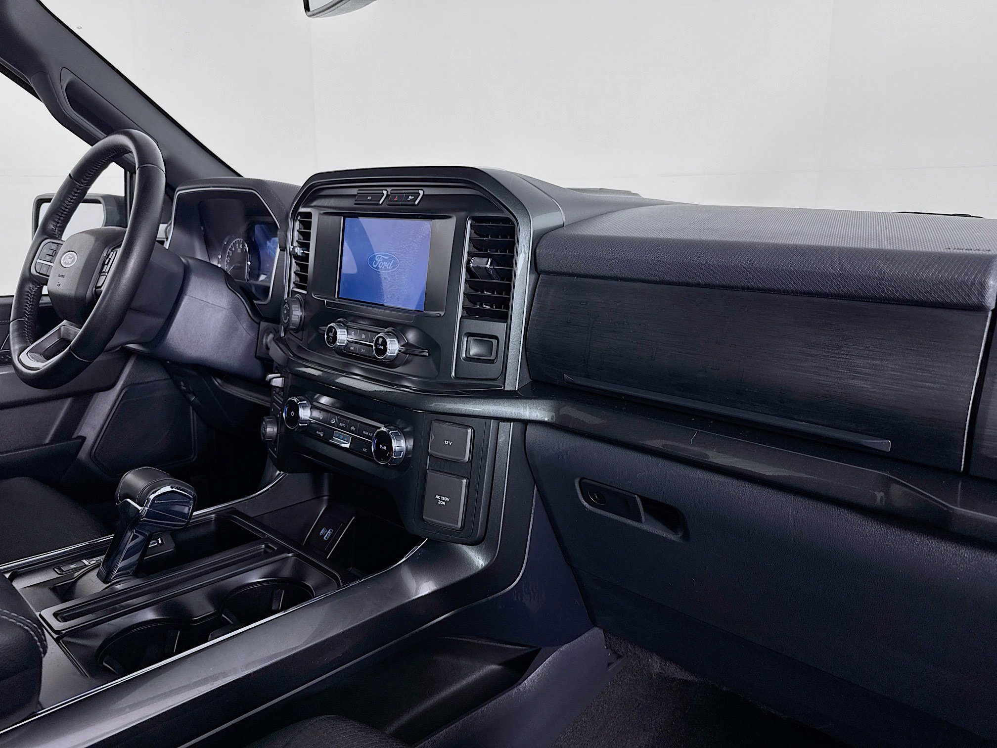 Used 2022 Ford F150 XLT w/ Equipment Group 301A Mid image 28