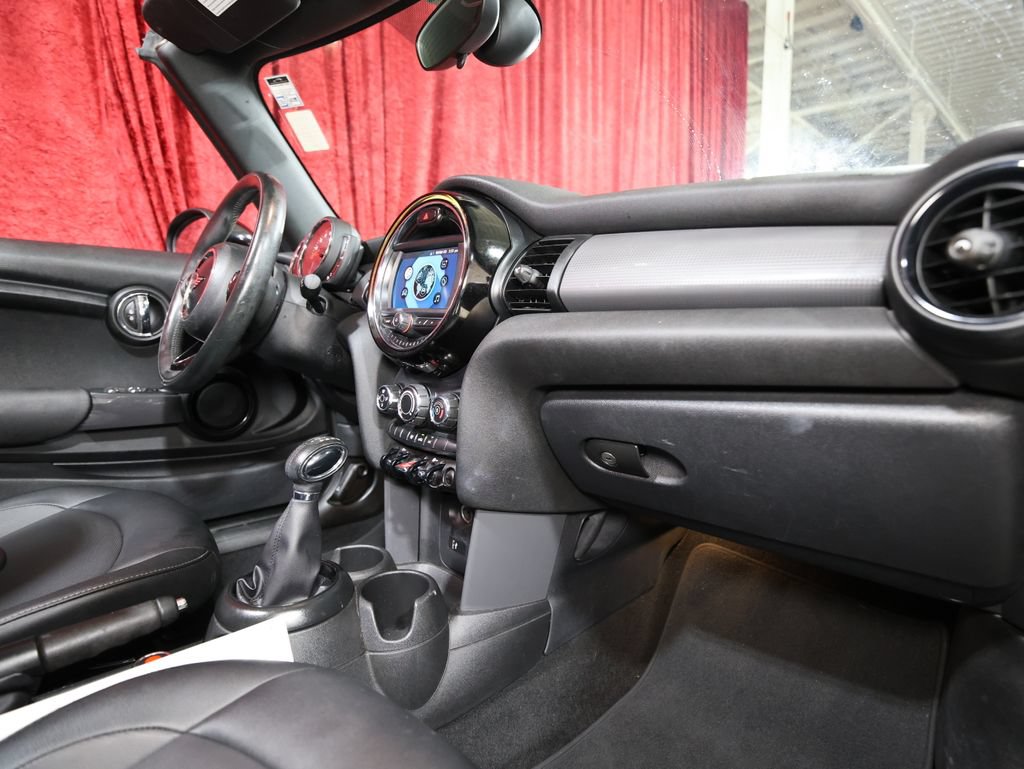 Used 2019 MINI Cooper Convertible w/ Signature Upholstery Package FWD image 22