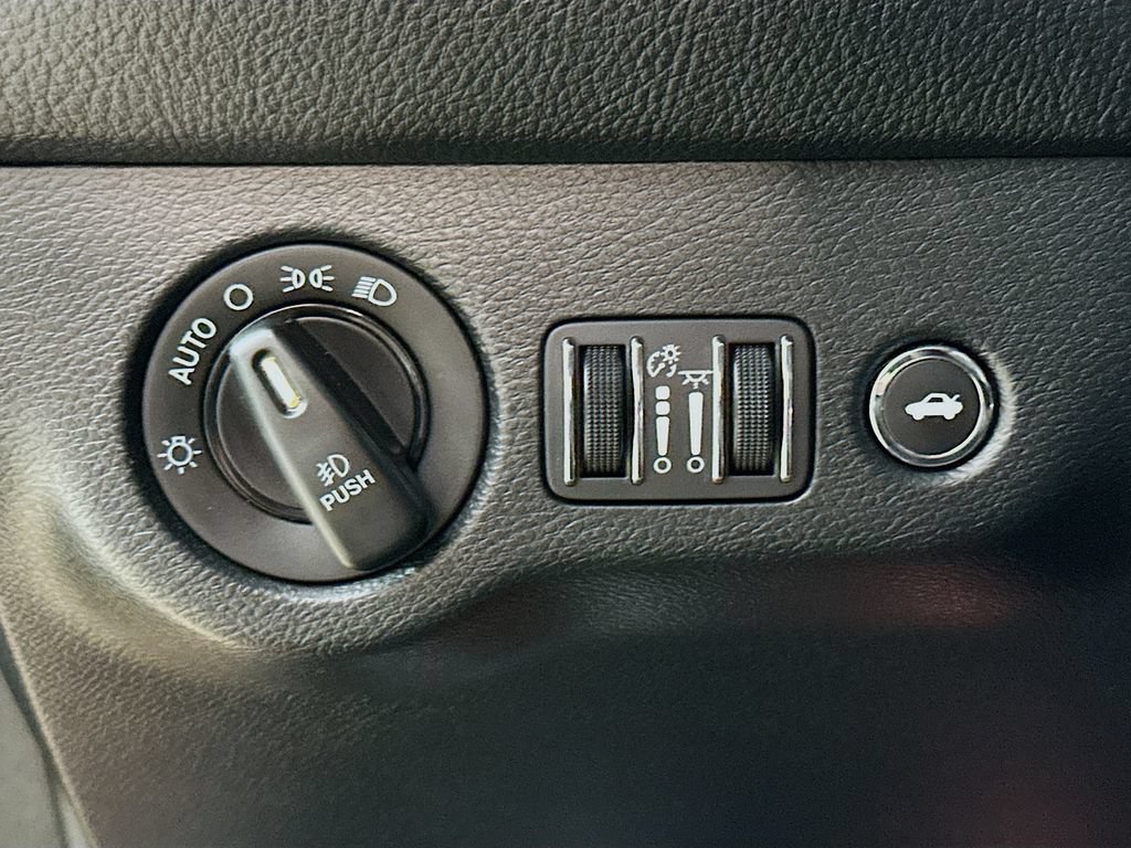 Used 2018 Dodge Challenger GT w/ Driver Convenience Group AWD/4WD image 12