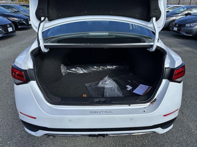 New 2025 Nissan Sentra SR w/ Midnight Edition image 12