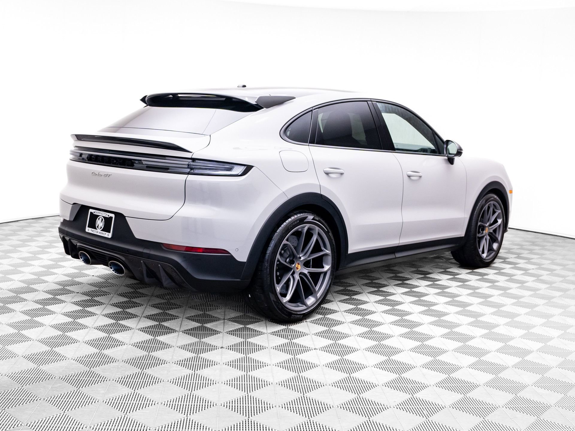 Certified 2025 Porsche Cayenne Turbo GT image 8