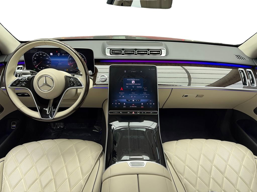 Used 2022 Mercedes-Benz S 500 4MATIC w/ Warmth & Comfort Package image 16