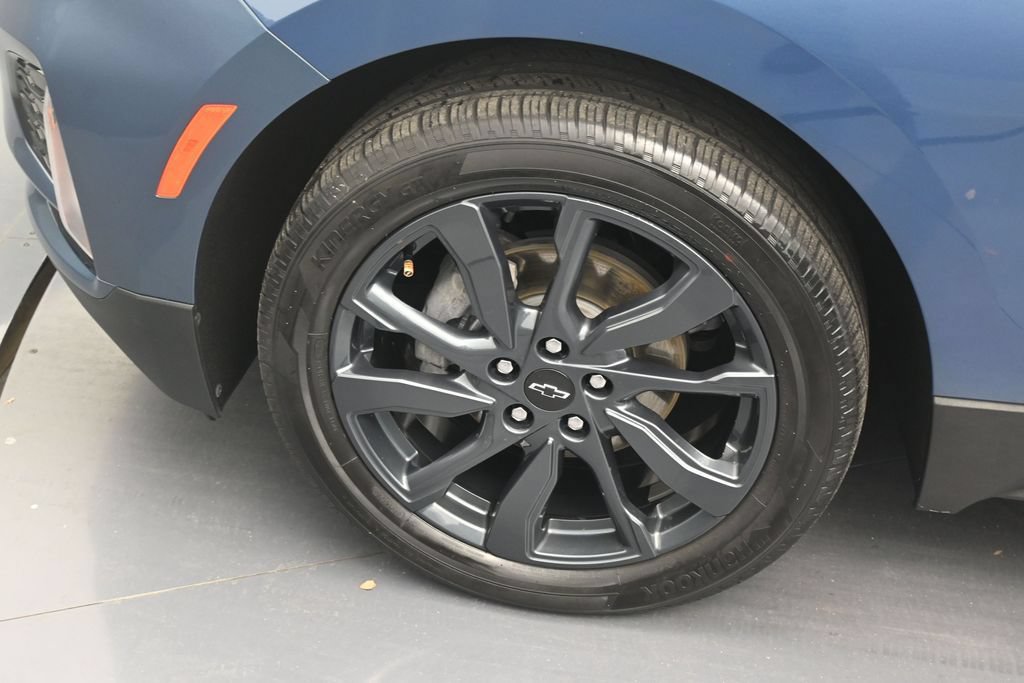 Used 2024 Chevrolet Equinox RS w/ RS Leather Package FWD image 9