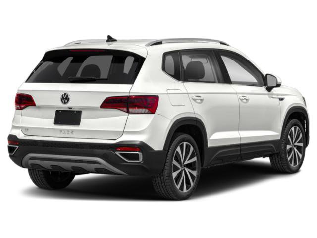 Used 2024 Volkswagen Taos SE AWD/4WD image 2