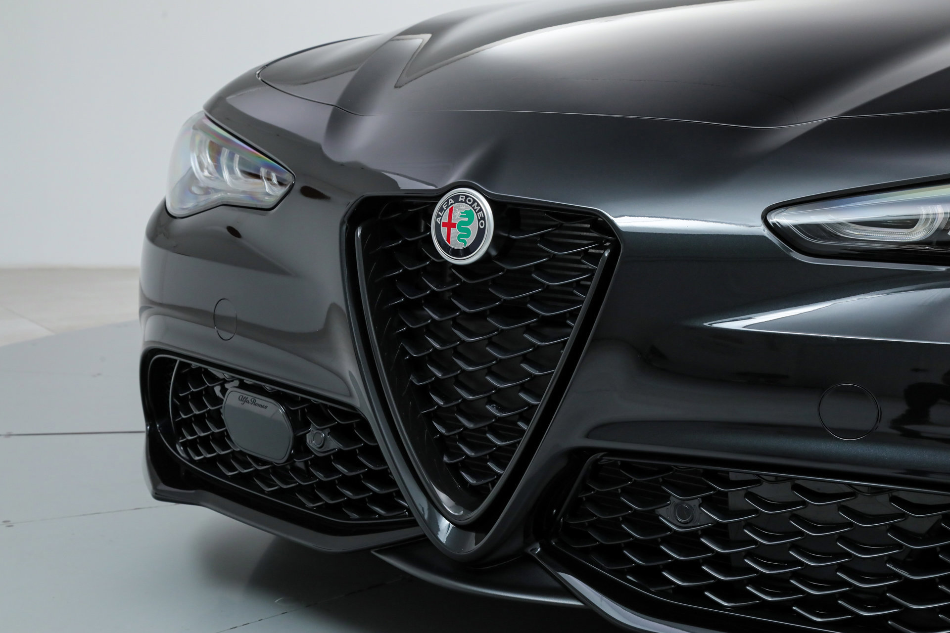 New 2025 Alfa Romeo Giulia w/ Driving Assist Package image 10