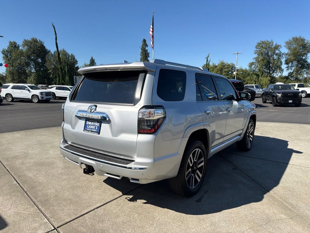 Used 2022 Toyota 4Runner Limited AWD/4WD image 6