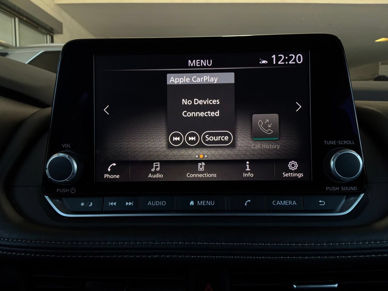 Used 2025 Nissan Rogue SV FWD image 31