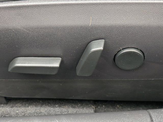 Used 2020 Tesla Model 3 Standard Range Plus image 17