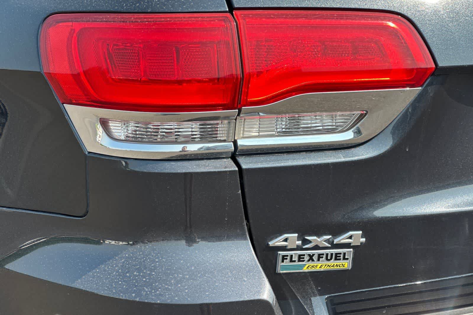 Used 2014 Jeep Grand Cherokee Limited AWD/4WD image 31