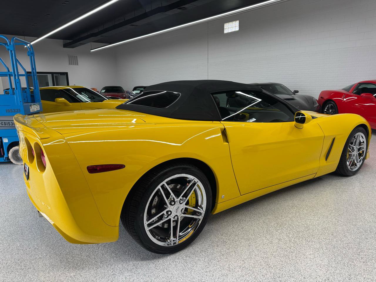 Used 2006 Chevrolet Corvette Convertible w/ Preferred Equipment Group image 26