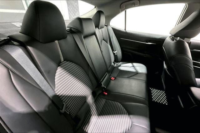 Used 2024 Toyota Camry SE image 25
