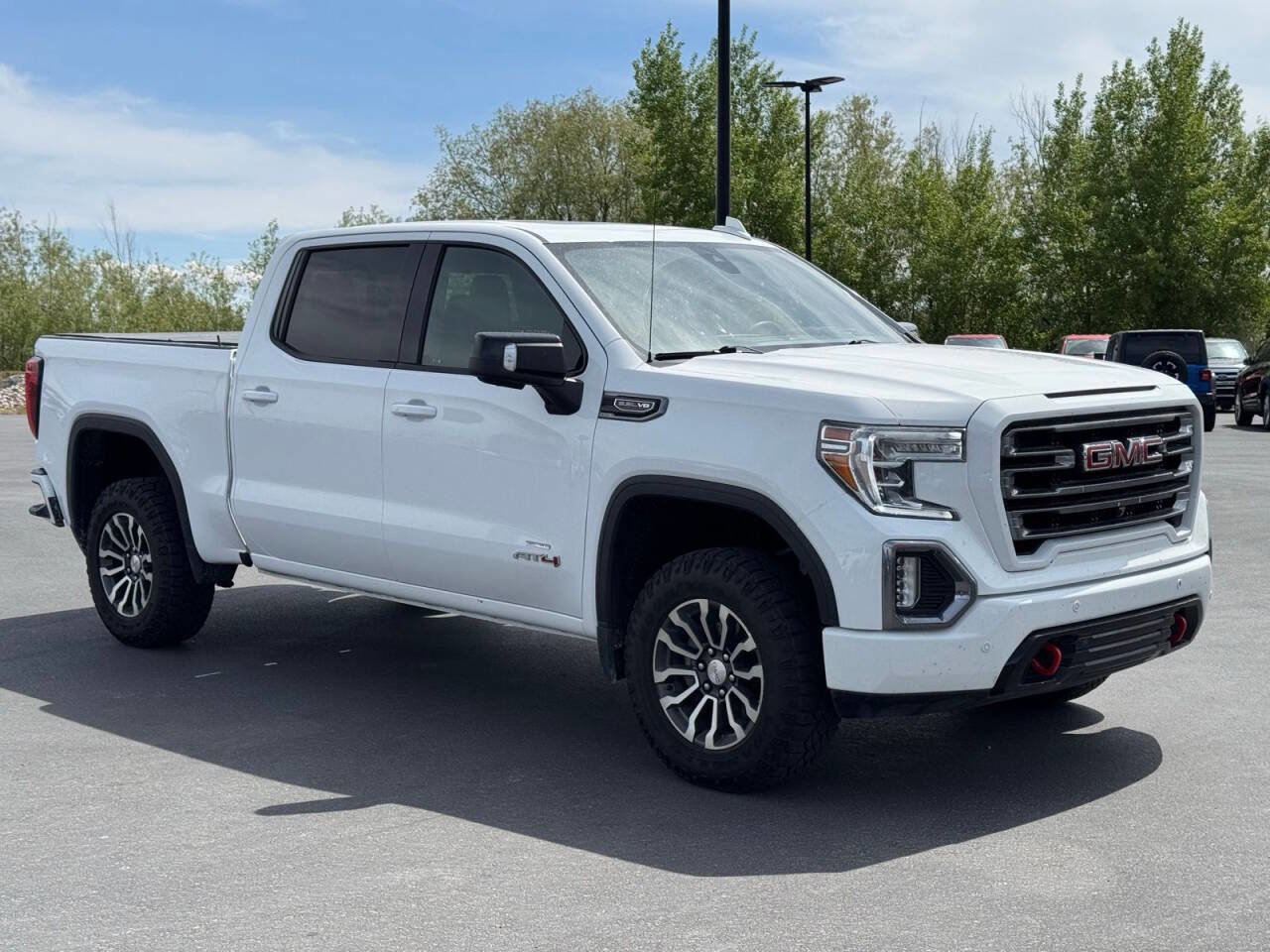 Used 2021 GMC Sierra 1500 AT4 w/ AT4 Premium Package AWD/4WD image 11