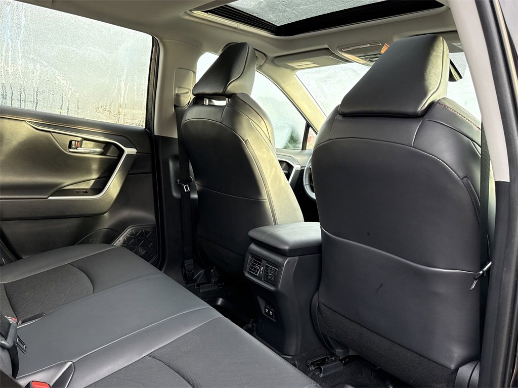 Used 2020 Toyota RAV4 TRD Off-Road image 23