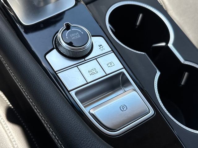 Used 2025 Genesis G70 2.5T RWD image 28