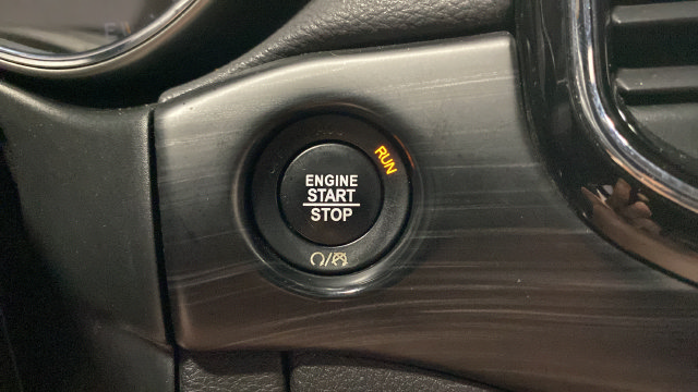 Used 2020 Jeep Grand Cherokee Altitude AWD/4WD image 22