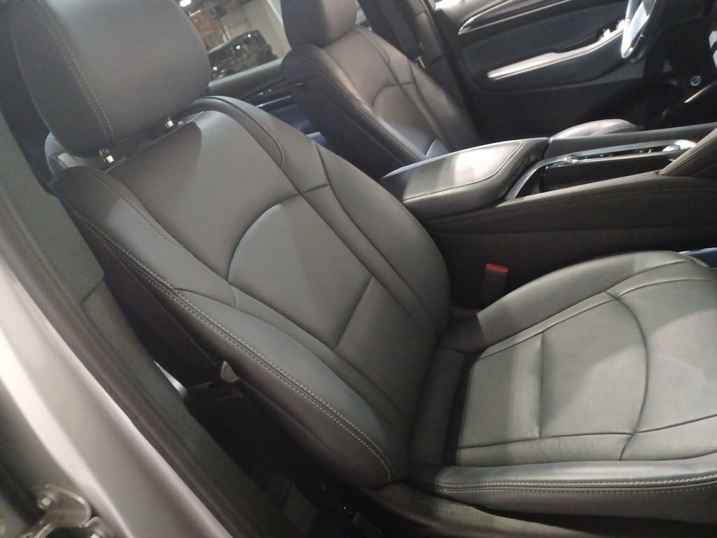 Used 2022 Buick Enclave Essence w/ Experience Buick Package image 26