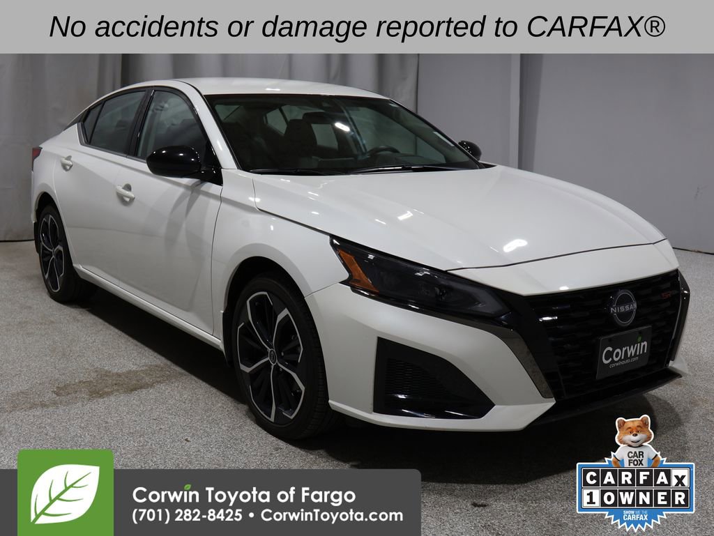 Used 2024 Nissan Altima 2.5 SR