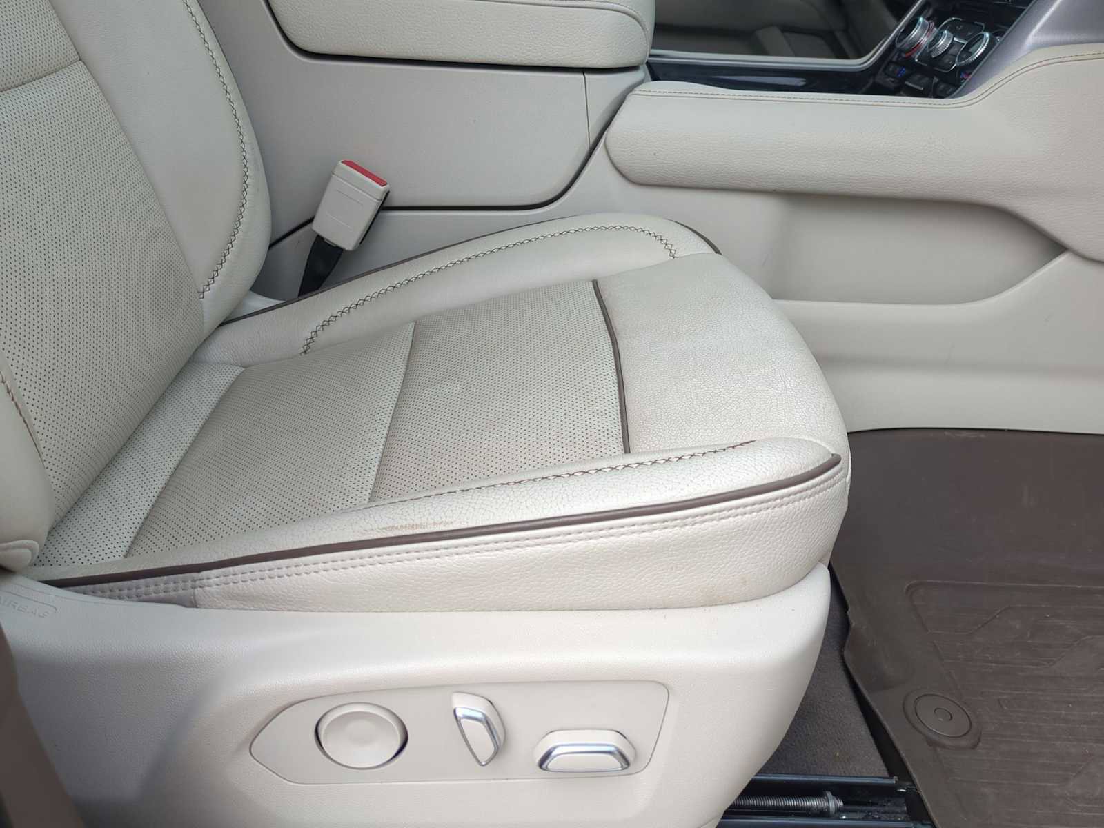 Used 2022 GMC Yukon Denali image 28