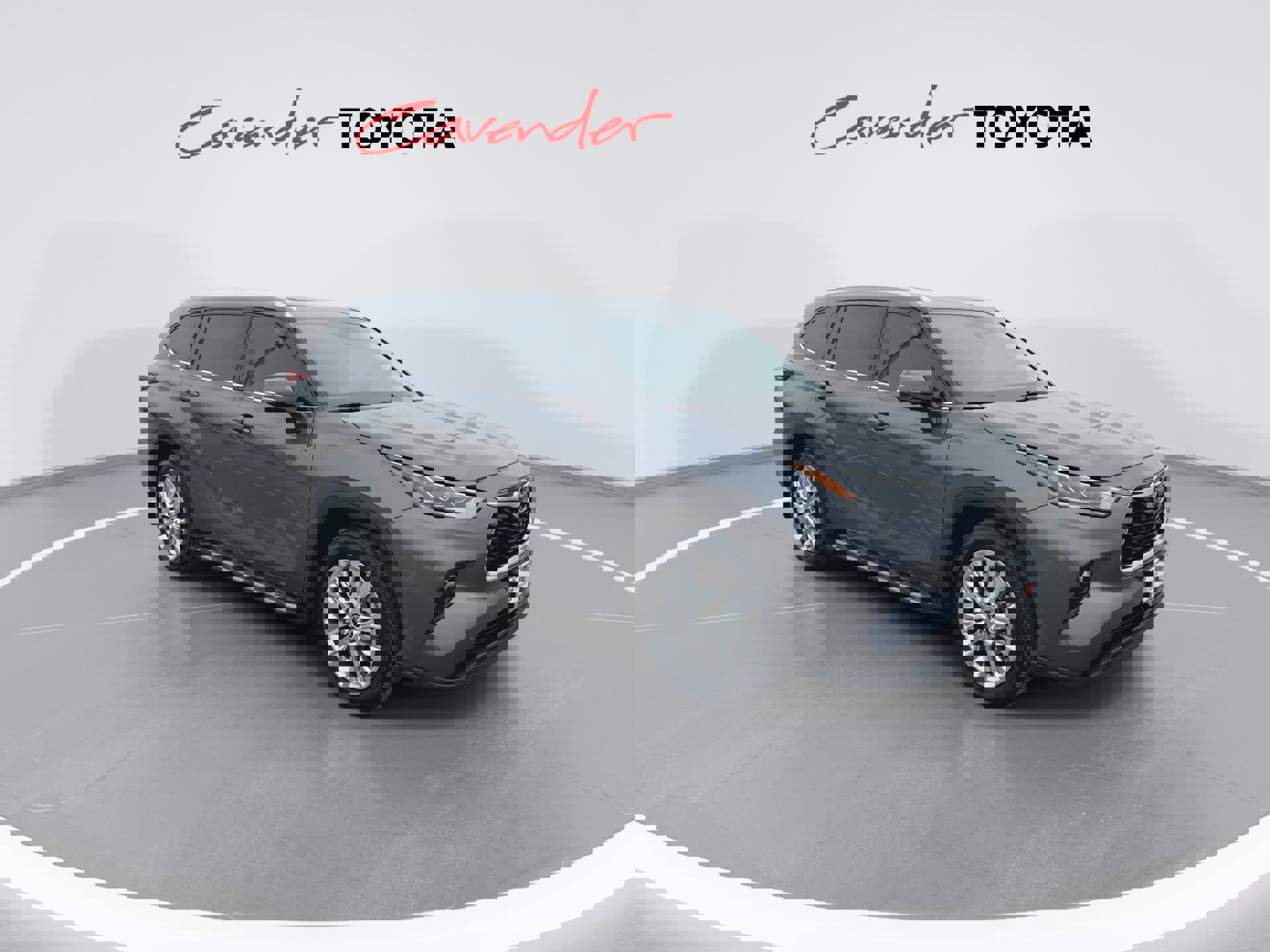 Used 2024 Toyota Highlander Limited image 2