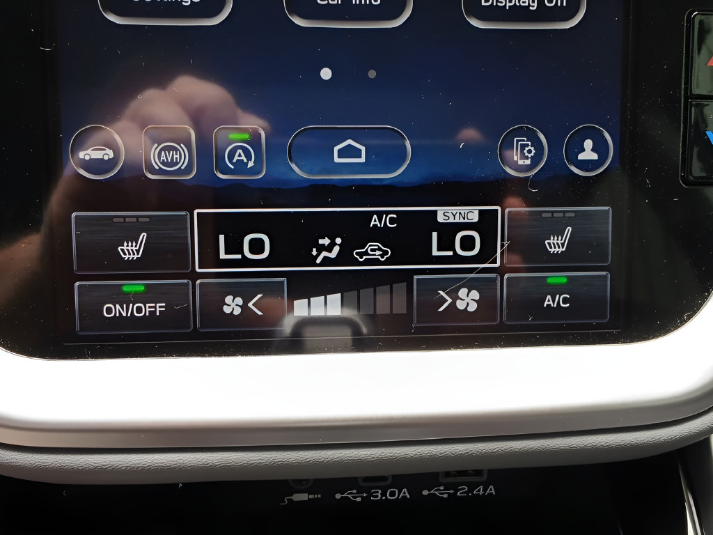 Used 2024 Subaru Outback Limited AWD/4WD image 19