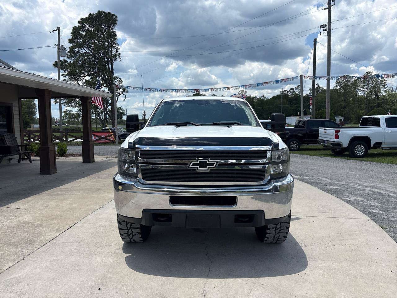 Used 2011 Chevrolet Silverado 2500 W/T AWD/4WD image 2