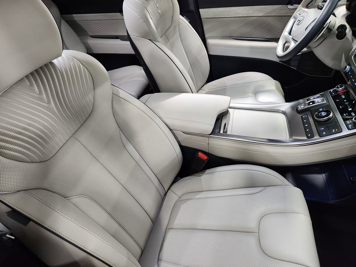 Used 2025 Hyundai Palisade Calligraphy FWD image 31