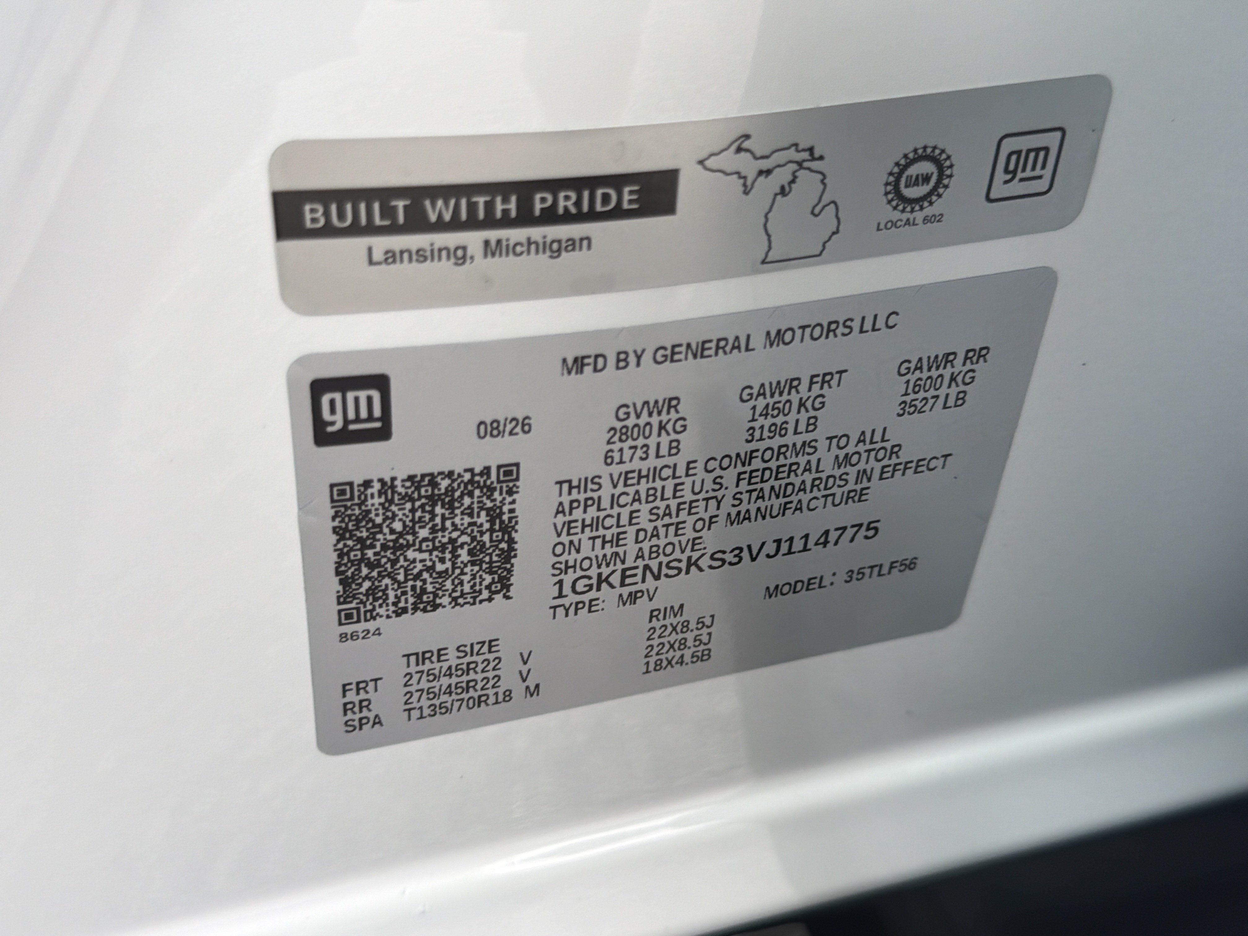 New 2027 GMC Acadia Denali Ultimate w/ LPO, Floor Liner Package FWD image 32