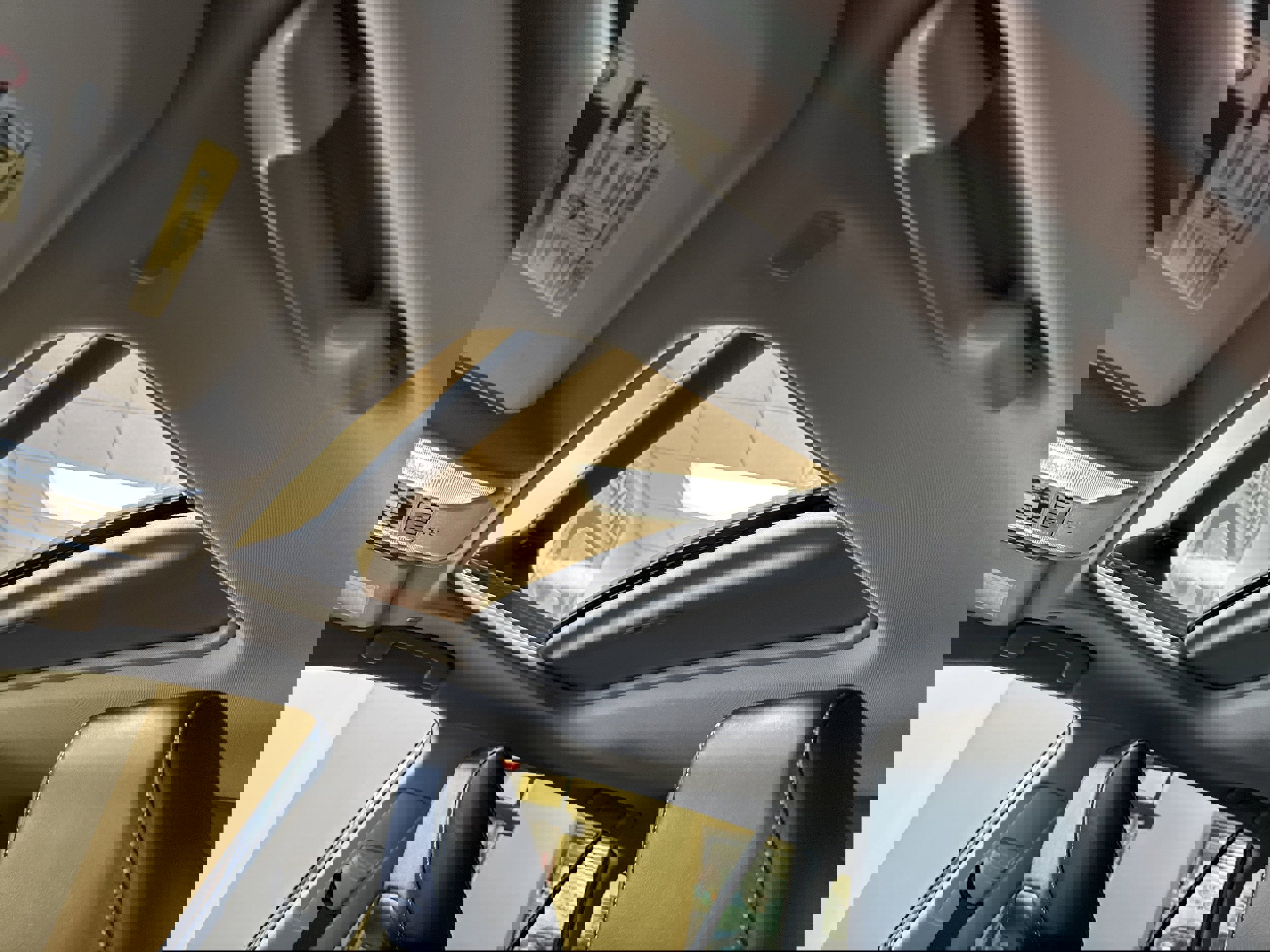 Used 2023 Toyota RAV4 XLE Premium image 7