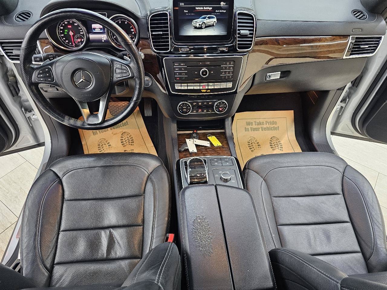 Used 2017 Mercedes-Benz GLS 550 4MATIC image 31