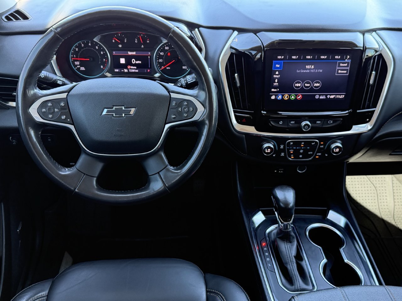 Used 2021 Chevrolet Traverse RS FWD image 11