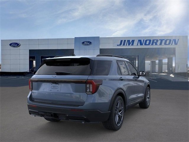New 2026 Ford Explorer ST-Line w/ ST-Line Street Pack image 8