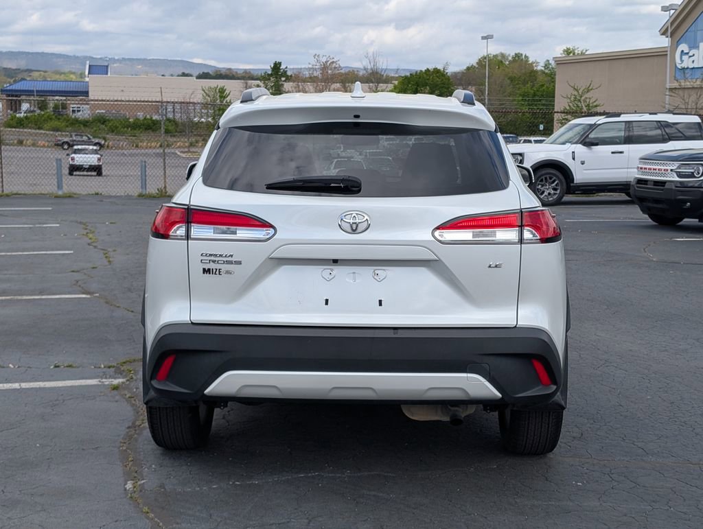 Used 2023 Toyota Corolla Cross LE w/ Moonroof Package image 8