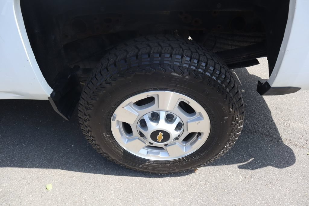 Used 2019 Chevrolet Silverado 2500 LT AWD/4WD image 9
