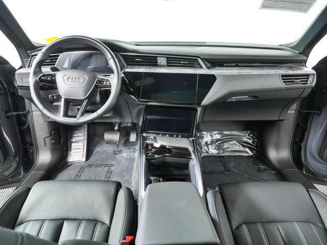 Used 2024 Audi Q8 e-tron Prestige w/ Prestige Package AWD/4WD image 19