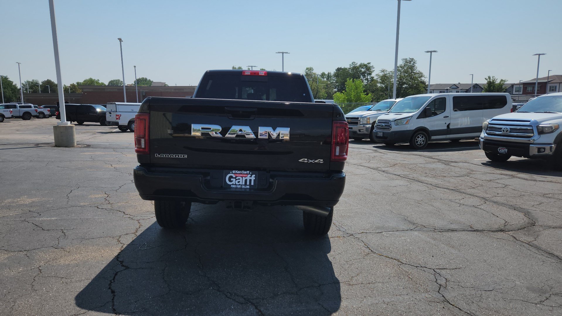 Used 2025 RAM 2500 Laramie AWD/4WD image 7