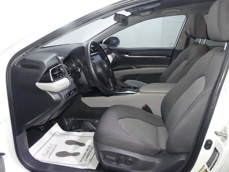 Used 2020 Toyota Camry LE FWD image 19
