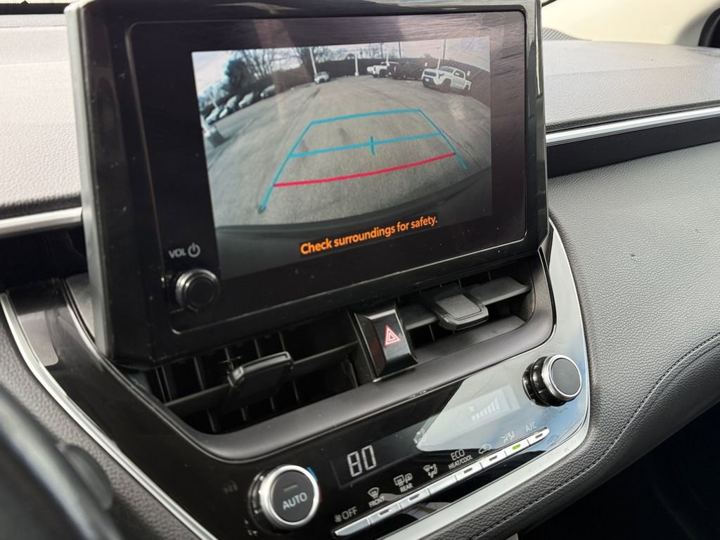 Used 2024 Toyota Corolla Cross LE image 34