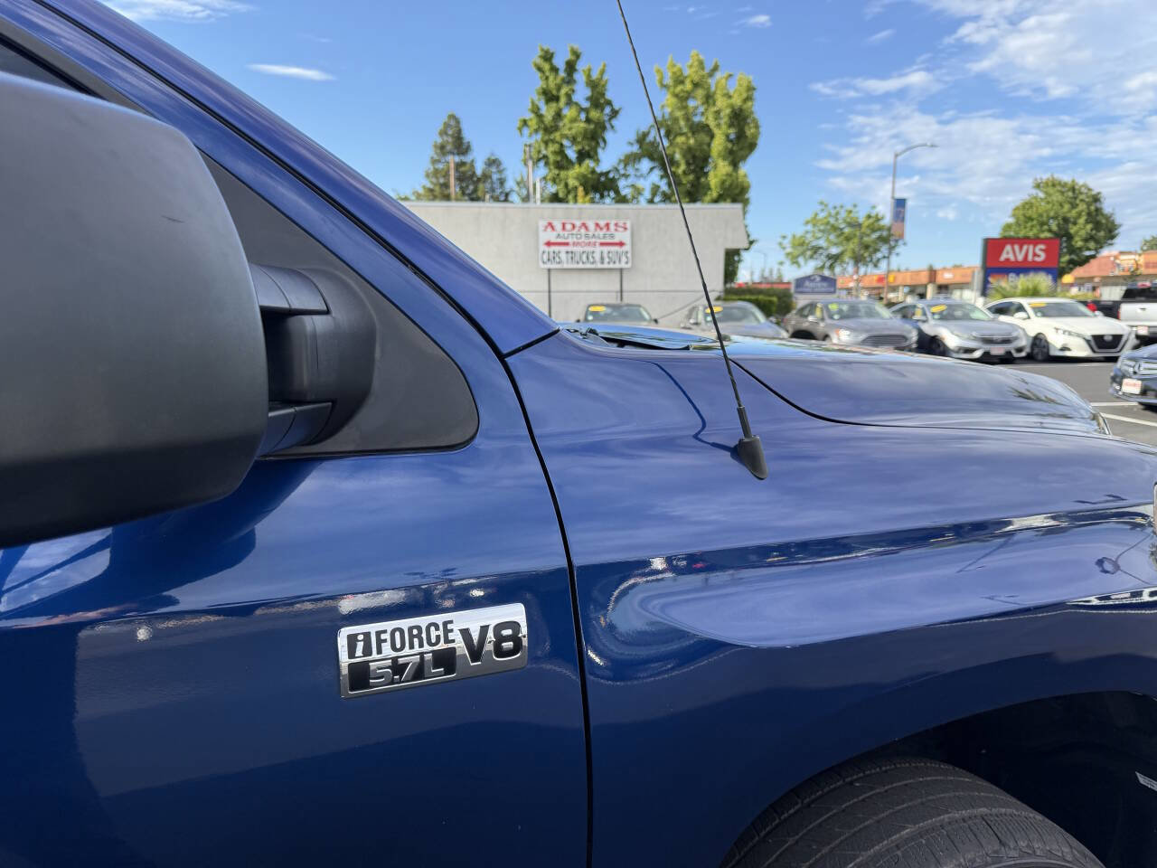 Used 2015 Toyota Tundra Limited image 25