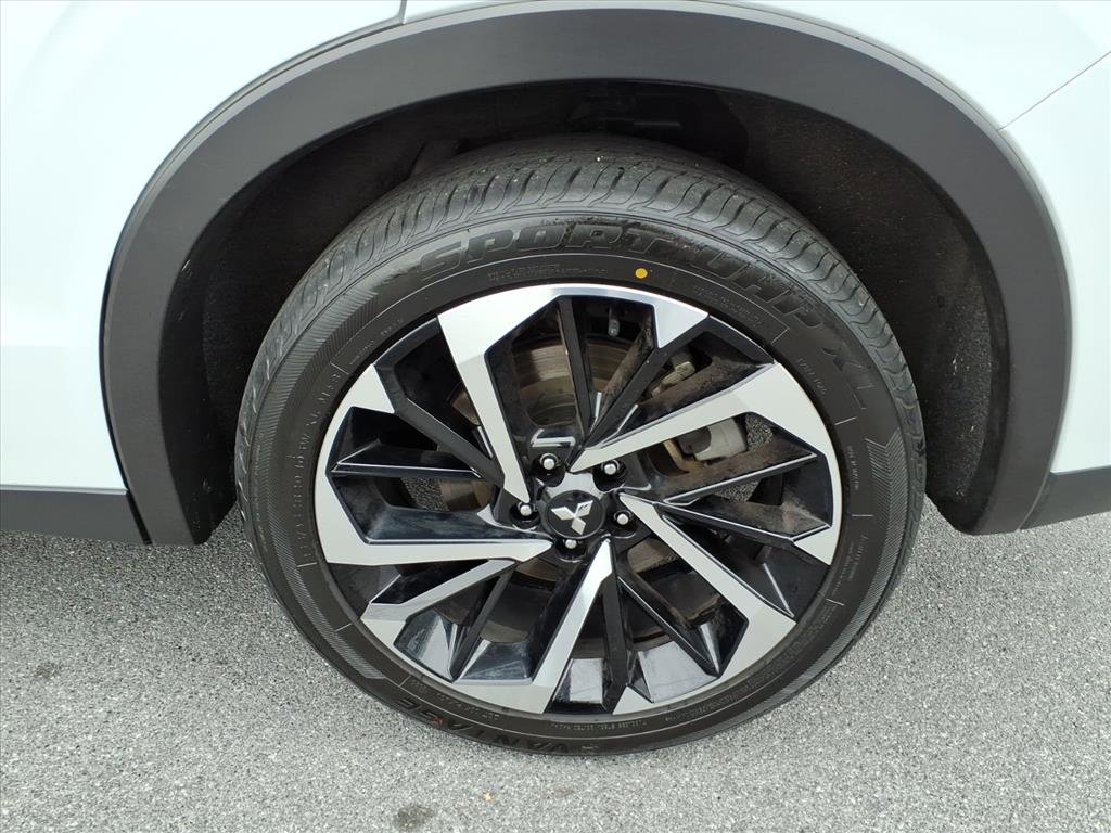 Used 2024 Mitsubishi Outlander SE image 4
