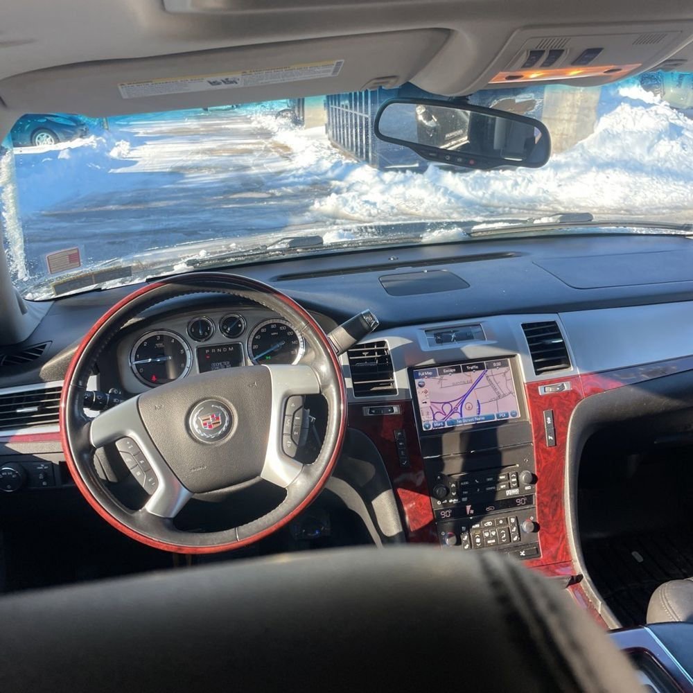 Used 2014 Cadillac Escalade ESV Premium image 7