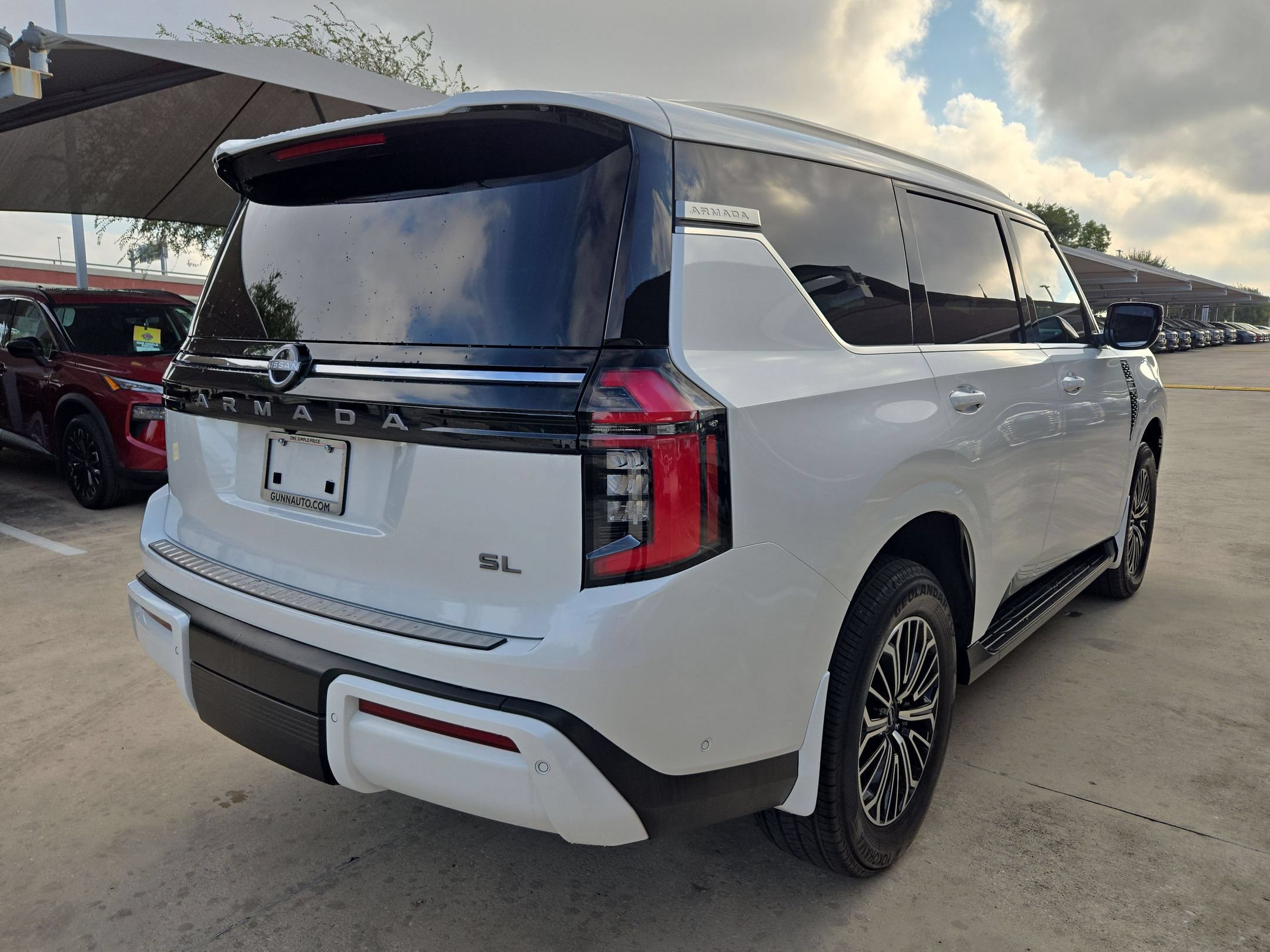 Used 2026 Nissan Armada SL w/ Captain's Chari Seat Package RWD image 3