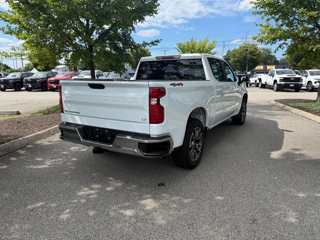 Used 2023 Chevrolet Silverado 1500 LT AWD/4WD image 5