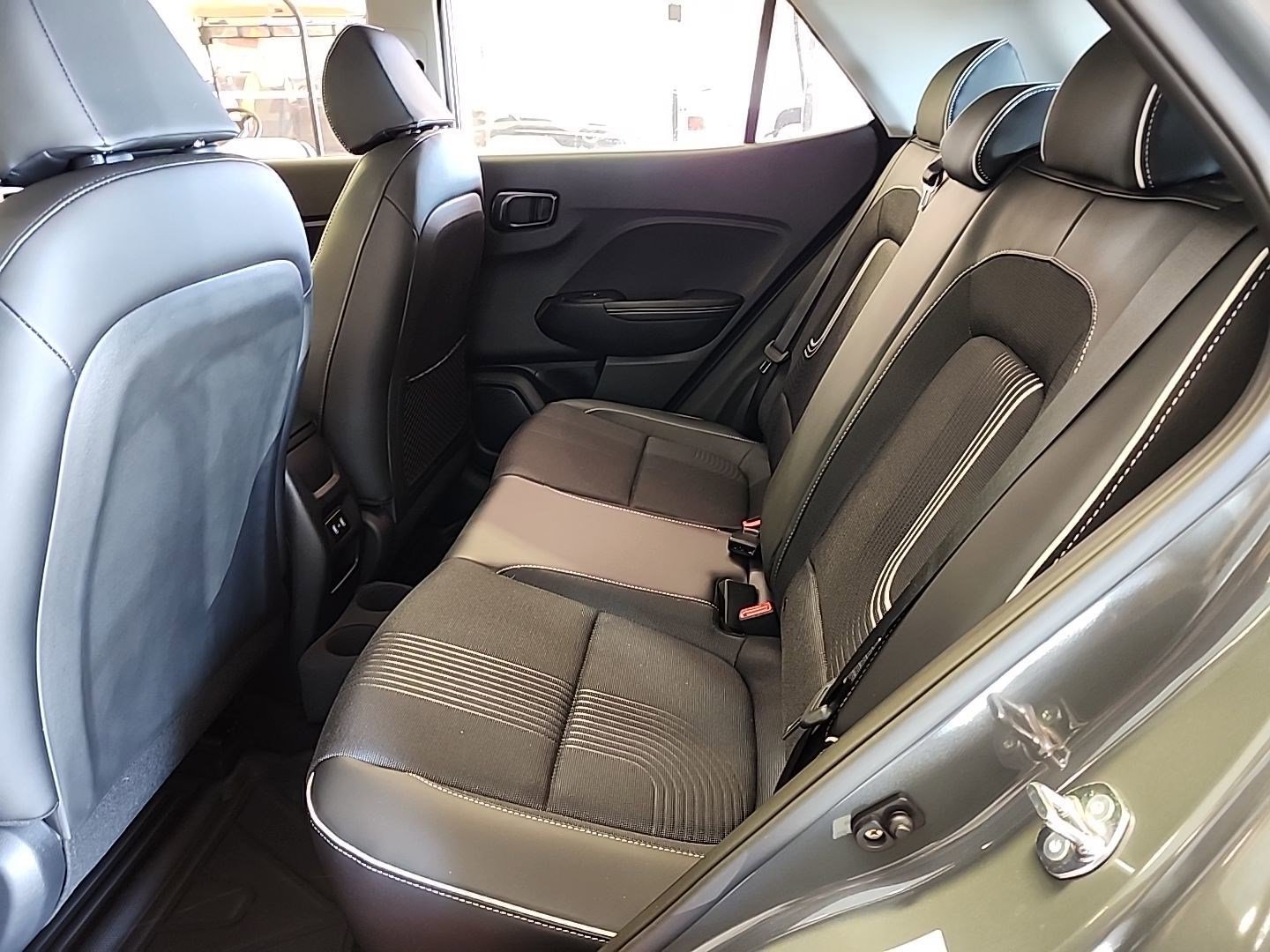 Used 2026 Hyundai Venue SEL image 11