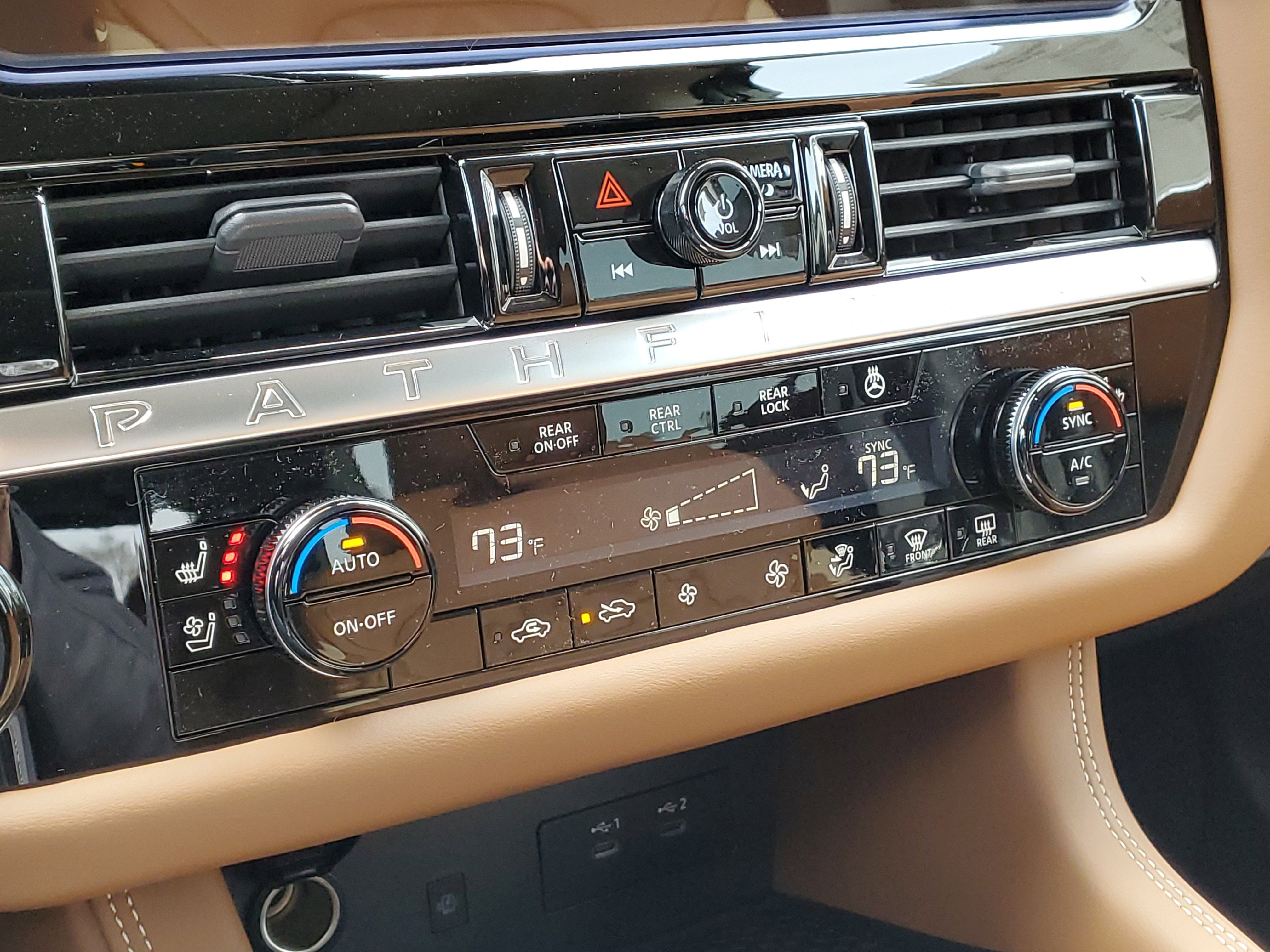 New 2026 Nissan Pathfinder Platinum image 17