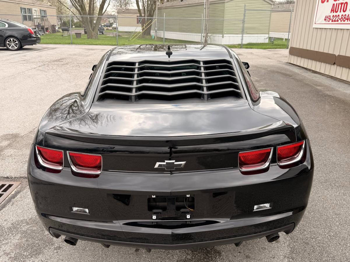 Used 2013 Chevrolet Camaro LS RWD image 6